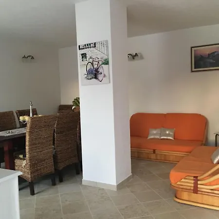 Dom wakacyjny House Kupina